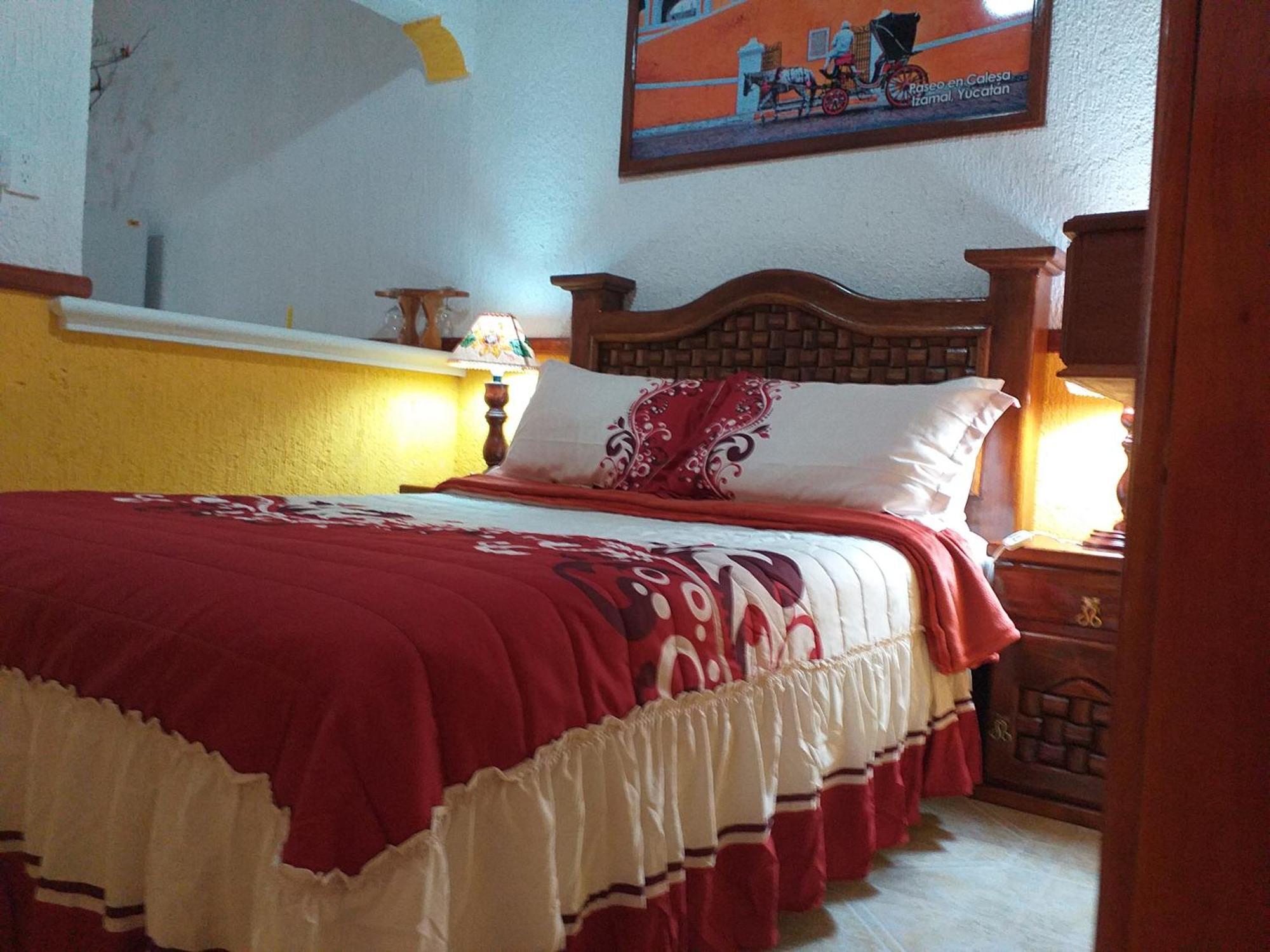 Casa Palagui Colonial Hotel Валядолид Стая снимка
